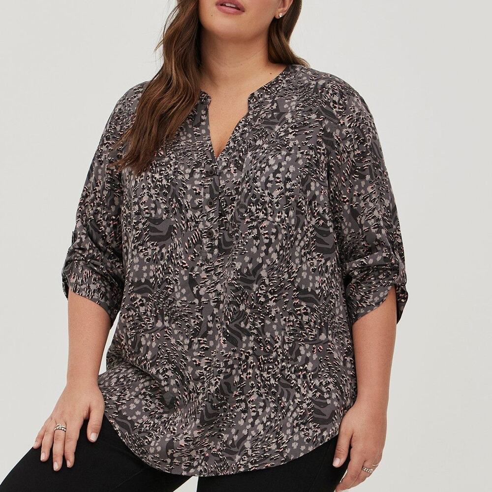 Torrid Harper Leo-Zebra Top Womens Sz 4X Animal Print 3/4 Sleeve Pullover Blouse